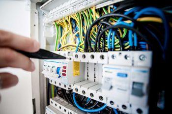 2710 Commercial Electrical Contractor in Wisconsin